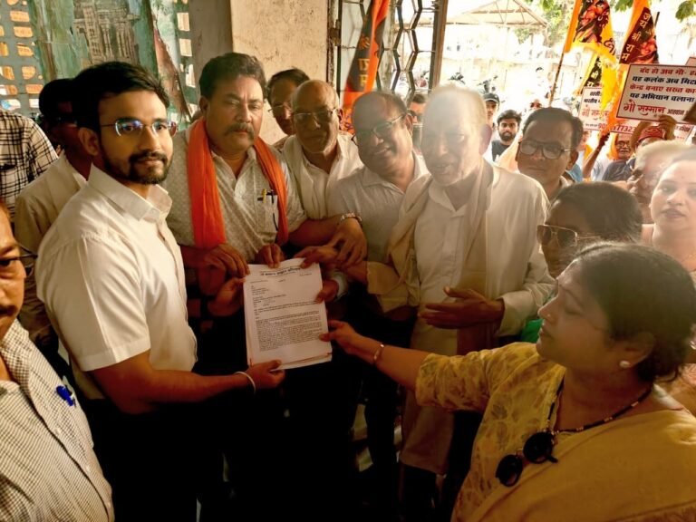 गौ माता को ‘राष्ट्र माता’ का दर्जा दिलाने की मांग, गौ भक्तों द्वारा विशाल रैली निकाली गई……