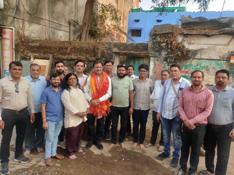 डोंगरगढ़ में राजनांदगांव के महापौर मधुसूदन यादव का भव्य अभिनंदन