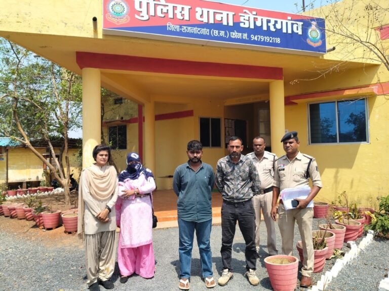 माइनिंग अधिकारी बनकर अवैध वसूली करने वाले तीन आरोपियों को पुलिस ने किया गिरफ्तार